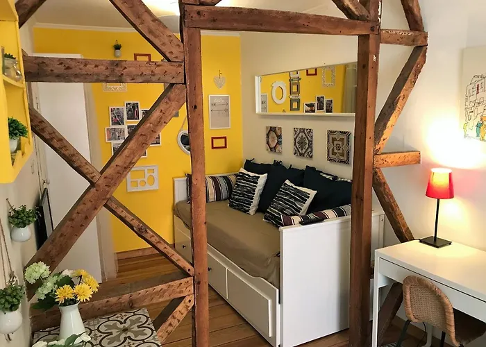 Bairro Alto Nest Лиссабон